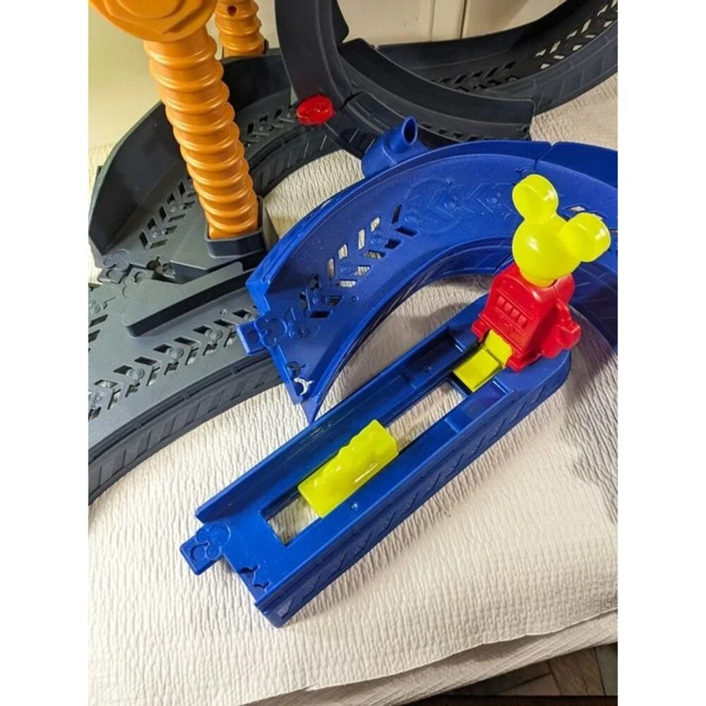 Disney Mickey Mouse Roadster Racers Super Charged Race Track Drop & Loop READ